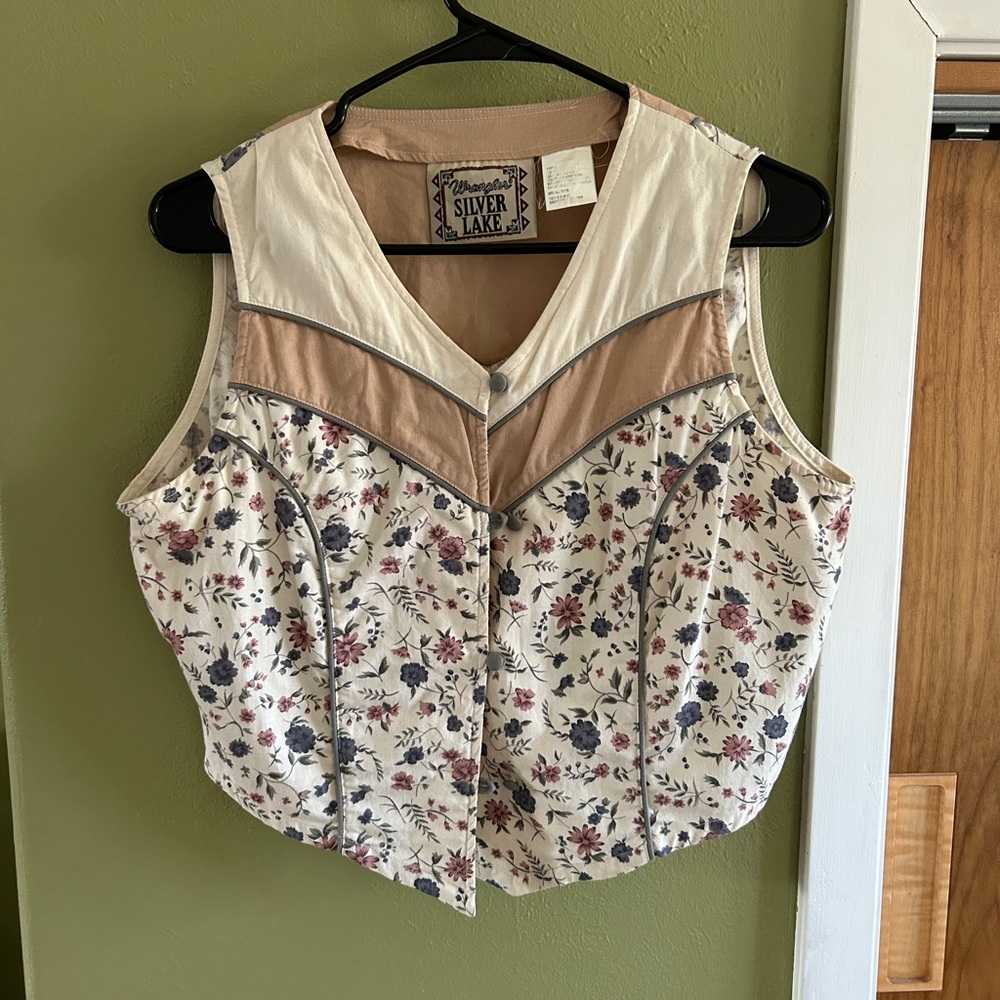 Vintage Wrangler women’s floral vest